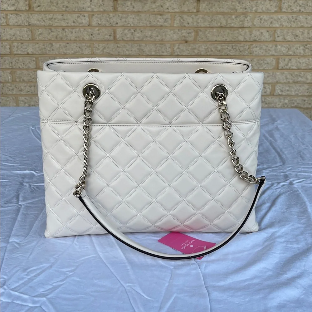 ♠️ Kate Spade Cream Quilted Tote and Wallet Set ♠️ - Picture 4 of 13